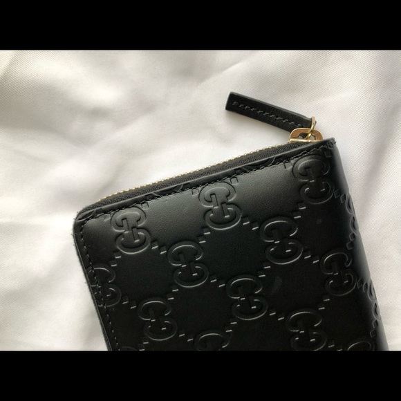 Gucci Bow Signature Zip Around Wallet. Gently used!!!🇮🇹 - Picture 7 of 8